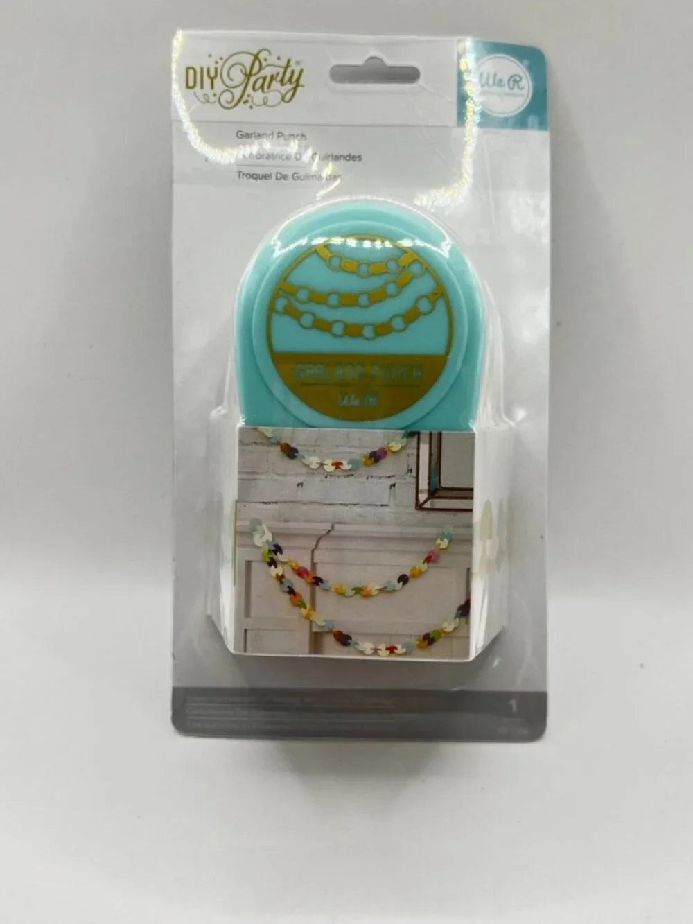 NEW WE R MEMORY KEEPERS GARLAND PUNCH INTERLOCKING #660780 DIY PARTY PAPER